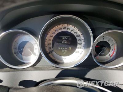 Zdjęcie 9 z 12 samochodu: 2012 MERCEDES-BENZ C 300 4MATIC VIN:WDDGF8BB5CA647069 - miniatura