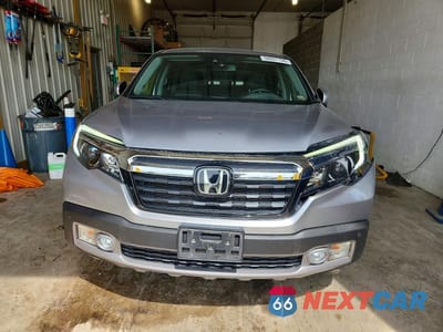 Piąte zdjęcie samochodu w środku: 2017 HONDA RIDGELINE RTL VIN:5FPYK3F79HB016785 - miniatura