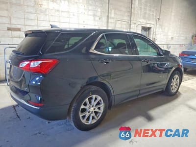 Trzecie zdjęcie samochodu z tyłu: 2019 CHEVROLET EQUINOX LT VIN:3GNAXKEV8KL389399 - miniatura
