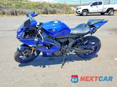Trzecie zdjęcie samochodu z tyłu: 2025 YAMAHA YZFR7 VIN:JYARM38E6SA015575 - miniatura