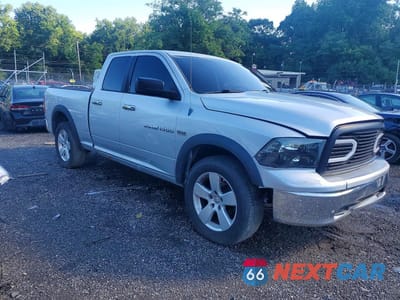 Czwarte zdjęcie samochodu z boku: 2011 DODGE RAM 1500 VIN:1D7RV1GT8BS556181 - miniatura