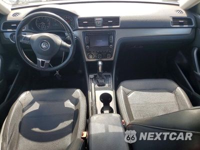 Zdjęcie 8 z 12 samochodu: 2015 VOLKSWAGEN PASSAT S VIN:1VWAT7A32FC100358 - miniatura