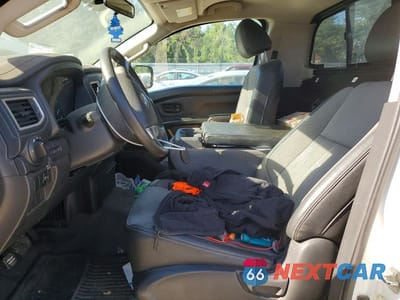 Zdjęcie 7 z 12 samochodu: 2018 NISSAN TITAN XD S VIN:1N6AA1RP7JN512301 - miniatura