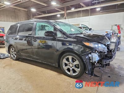 Czwarte zdjęcie samochodu z boku: 2025 TOYOTA SIENNA VIN:5TDXK3DC0BS064151 - miniatura