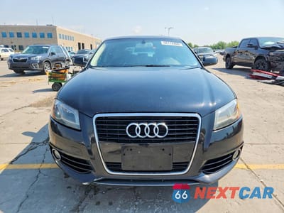 Piąte zdjęcie samochodu w środku: 2011 AUDI A3 PREMIUM PLUS VIN:WAUMFAFMXBA081048 - miniatura