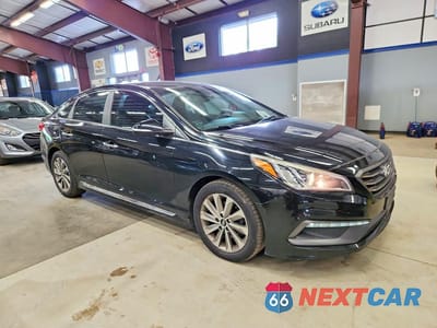 Czwarte zdjęcie samochodu z boku: 2016 HYUNDAI SONATA VIN:5NPE34AF6GH261640 - miniatura