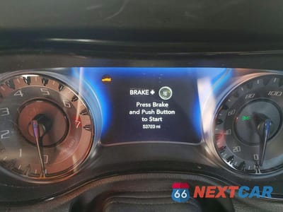 Zdjęcie 9 z 13 samochodu: 2023 CHRYSLER 300 S VIN:2C3CCABG9PH628279 - miniatura