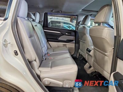 Zdjęcie 11 z 13 samochodu: 2015 TOYOTA HIGHLANDER XLE VIN:5TDJKRFH6FS081169 - miniatura