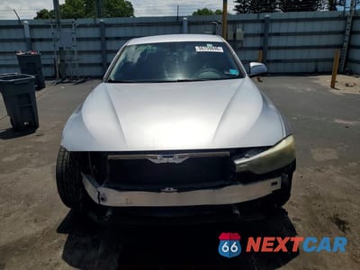 Piąte zdjęcie samochodu w środku: 2015 BMW 320 I VIN:WBA3B1G52FNT05667 - miniatura
