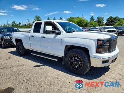 Czwarte zdjęcie samochodu z boku: 2014 CHEVROLET SILVERADO K1500 LT VIN:1GCVKREC8EZ197364 - miniatura