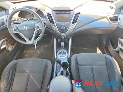 Zdjęcie 8 z 12 samochodu: 2016 HYUNDAI VELOSTER BASE VIN:KMHTC6AD1GU269678 - miniatura
