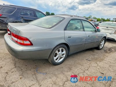 Trzecie zdjęcie samochodu z tyłu: 2001 LEXUS ES 300 VIN:JT8BF28G410298279 - miniatura