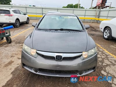Piąte zdjęcie samochodu w środku: 2011 HONDA CIVIC LX-S VIN:2HGFA1F69BH502949 - miniatura
