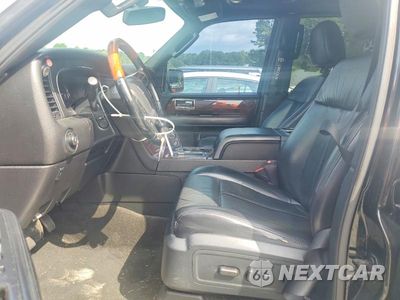 Zdjęcie 7 z 13 samochodu: 2017 LINCOLN NAVIGATOR L SELECT VIN:5LMJJ3JT7HEL03571 - miniatura