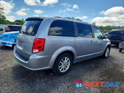 Trzecie zdjęcie samochodu z tyłu: 2018 DODGE GRAND CARAVAN SXT VIN:2C4RDGCG1JR207064 - miniatura