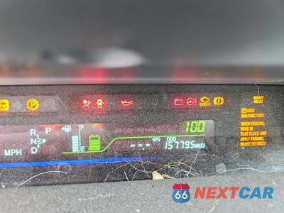 Zdjęcie 9 z 13 samochodu: 2013 TOYOTA PRIUS V THREE VIN:JTDZN3EU8D3224739 - miniatura