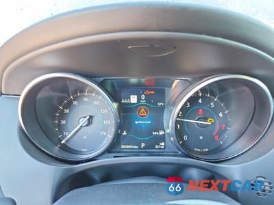 Zdjęcie 9 z 12 samochodu: 2019 JAGUAR F-PACE PREMIUM VIN:SADCJ2FX7KA609467 - miniatura