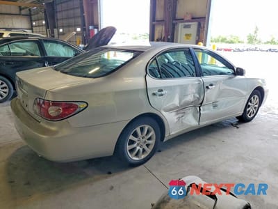 Trzecie zdjęcie samochodu z tyłu: 2002 LEXUS ES 300 VIN:JTHBF30G725013077 - miniatura