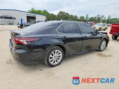 Trzecie zdjęcie samochodu z tyłu: 2023 TOYOTA CAMRY LE VIN:4T1C11AK9PU826845 - miniatura