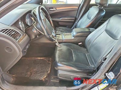 Zdjęcie 7 z 12 samochodu: 2013 CHRYSLER 300C VIN:2C3CCAETXDH538000 - miniatura