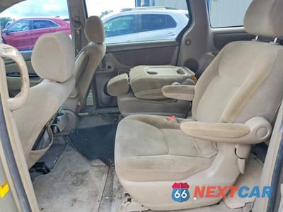Zdjęcie 11 z 13 samochodu: 2004 TOYOTA SIENNA LE 7 PASSENGER VIN:5TDZA23C64S033979 - miniatura