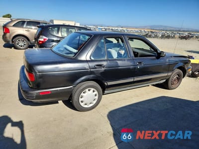 Trzecie zdjęcie samochodu z tyłu: 1993 NISSAN SENTRA E VIN:JN1EB31F9PU502614 - miniatura