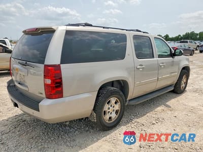 Trzecie zdjęcie samochodu z tyłu: 2008 CHEVROLET SUBURBAN C1500 LS VIN:1GNFC16038J220079 - miniatura