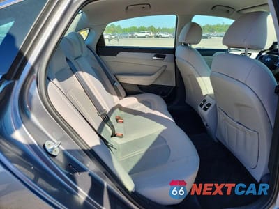 Zdjęcie 10 z 12 samochodu: 2019 HYUNDAI SONATA SEL VIN:5NPE34AF9KH778567 - miniatura