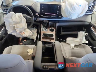 Zdjęcie 8 z 13 samochodu: 2024 TOYOTA SIENNA LE VIN:5TDBRKEC6RS210089 - miniatura