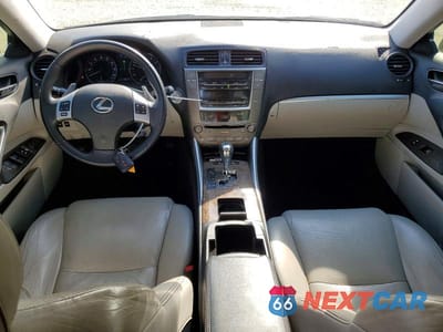 Zdjęcie 8 z 13 samochodu: 2011 LEXUS IS 250 VIN:JTHBF5C23B5143112 - miniatura