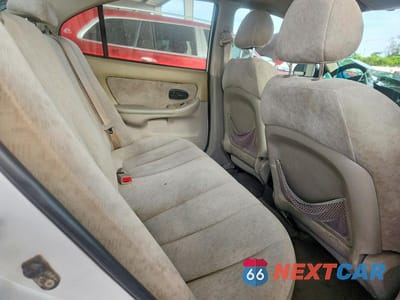 Zdjęcie 10 z 12 samochodu: 2006 HYUNDAI ELANTRA GLS VIN:KMHDN46D96U341026 - miniatura