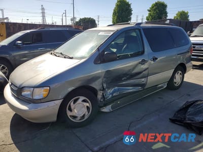 2000 TOYOTA SIENNA XLE 4T3ZF13C9YU297391 - główne zdjęcie licytacji z USA - miniatura
