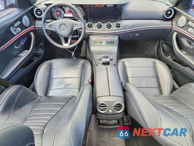 Zdjęcie 8 z 12 samochodu: 2018 MERCEDES-BENZ E 300 4MATIC VIN:WDDZF4KB0JA397688 - miniatura
