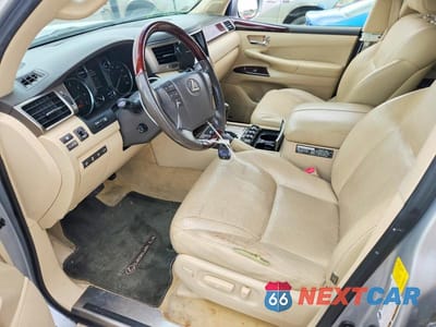 Zdjęcie 7 z 13 samochodu: 2014 LEXUS LX 570 VIN:JTJHY7AX8E4154825 - miniatura
