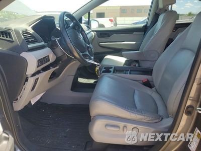 Zdjęcie 7 z 14 samochodu: 2019 HONDA ODYSSEY TOURING VIN:5FNRL6H82KB007581 - miniatura