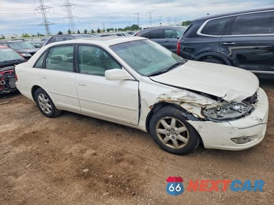 Czwarte zdjęcie samochodu z boku: 2002 TOYOTA AVALON XLS VIN:4T1BF28B92U261000 - miniatura