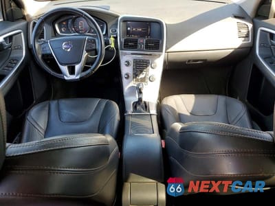 Zdjęcie 8 z 13 samochodu: 2017 VOLVO XC60 T5 DYNAMIC VIN:YV440MDR8H2225720 - miniatura