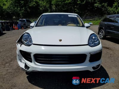 Piąte zdjęcie samochodu w środku: 2016 PORSCHE CAYENNE VIN:WP1AA2A27GKA11877 - miniatura