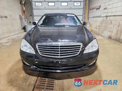 Piąte zdjęcie samochodu w środku: 2007 MERCEDES-BENZ S 550 VIN:WDDNG71X67A137167 - miniatura