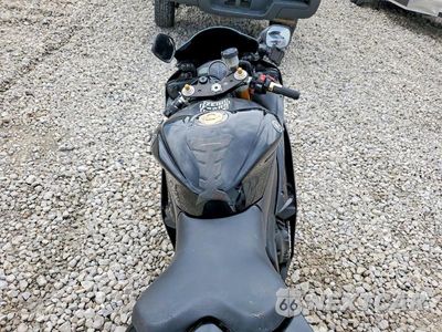 Zdjęcie 6 z 9 samochodu: 2009 YAMAHA YZFR6 VIN:JYARJ16E99A010834 - miniatura