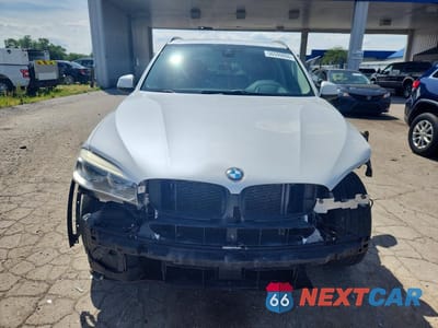 Piąte zdjęcie samochodu w środku: 2015 BMW X5 XDRIVE35D VIN:5UXKS4C57F0J99041 - miniatura