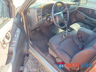 Zdjęcie 8 z 12 samochodu: 2003 CHEVROLET S TRUCK S10 VIN:1GCCS19X338280970 - miniatura