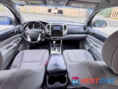 Zdjęcie 9 z 10 samochodu: 2015 TOYOTA TACOMA V6 VIN:3TMLU4EN6FM200996 - miniatura