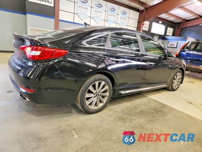 Trzecie zdjęcie samochodu z tyłu: 2016 HYUNDAI SONATA VIN:5NPE34AF6GH261640 - miniatura