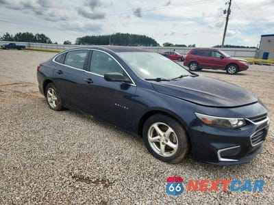 Czwarte zdjęcie samochodu z boku: 2017 CHEVROLET MALIBU LS VIN:1G1ZB5ST0HF103328 - miniatura
