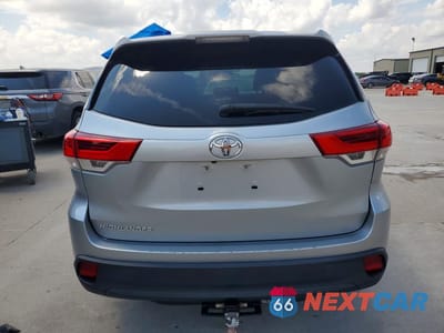 Zdjęcie 6 z 13 samochodu: 2019 TOYOTA HIGHLANDER LE VIN:5TDZZRFH2KS369604 - miniatura