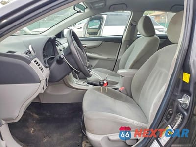 Zdjęcie 7 z 12 samochodu: 2011 TOYOTA COROLLA LE VIN:2T1BU4EEXBC601370 - miniatura