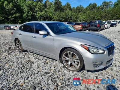 Czwarte zdjęcie samochodu z boku: 2019 INFINITI Q70L 3.7 LUXE VIN:JN1BY1PP2KM685241 - miniatura