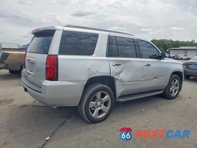 Trzecie zdjęcie samochodu z tyłu: 2018 CHEVROLET TAHOE C1500 LT VIN:1GNSCBKC7JR213714 - miniatura