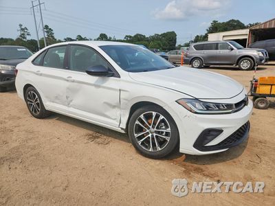 Czwarte zdjęcie samochodu z boku: 2025 VOLKSWAGEN JETTA SPORT VIN:3VWBX7BU3SM059814 - miniatura